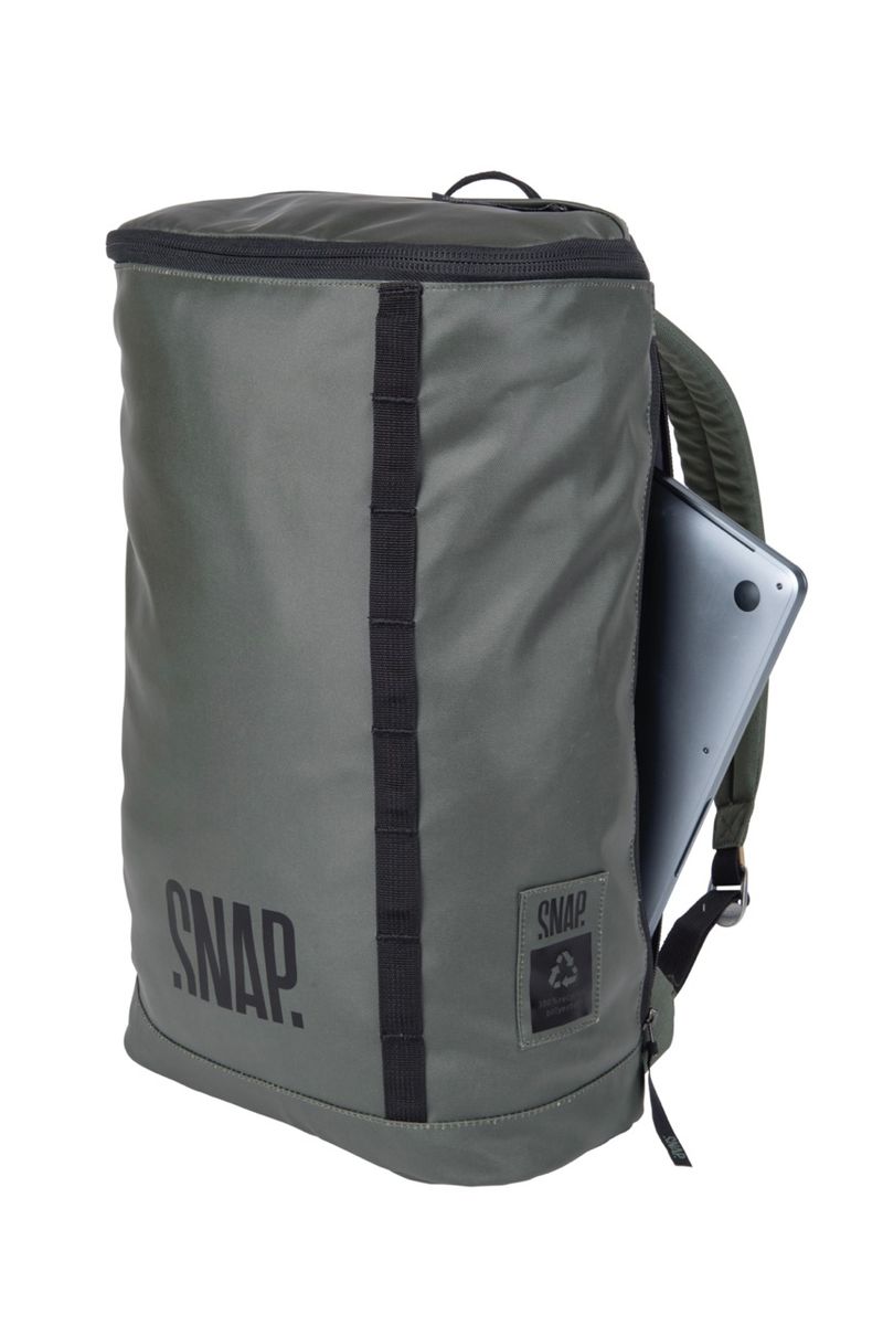 Snap Backpack 23L dark khaki & black